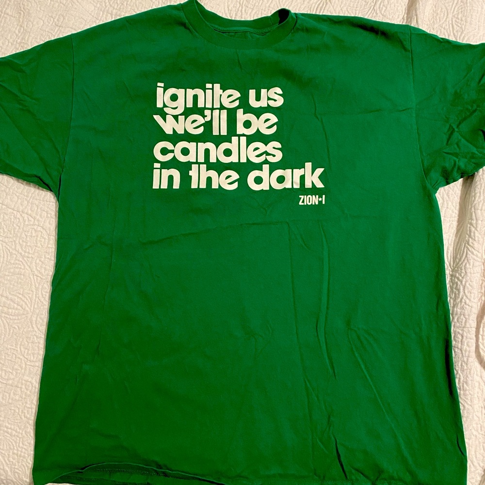XXL GREEN MENS Tee. W/ GLOW IN THE DARK LETTERING/QUOTE. ZION-I Sold out online*